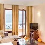 Apartment Seaview Bg Front *
