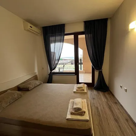 شقة Sea View Front غولدن ساندز