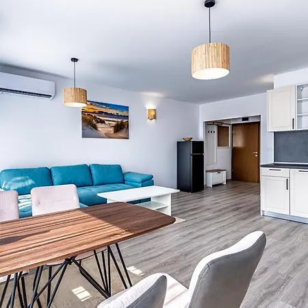 Seaview Bg Front * Aranyhomok