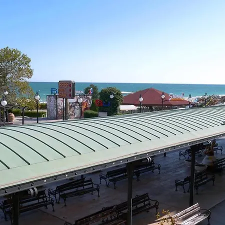 Sea View Front شقة